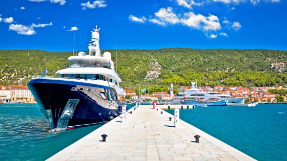 yachting kroatien motoryacht marina dorf