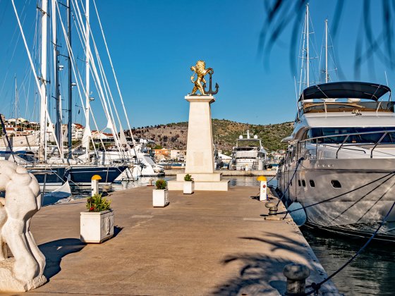 yachting kroatien motoryacht segelyachten marina